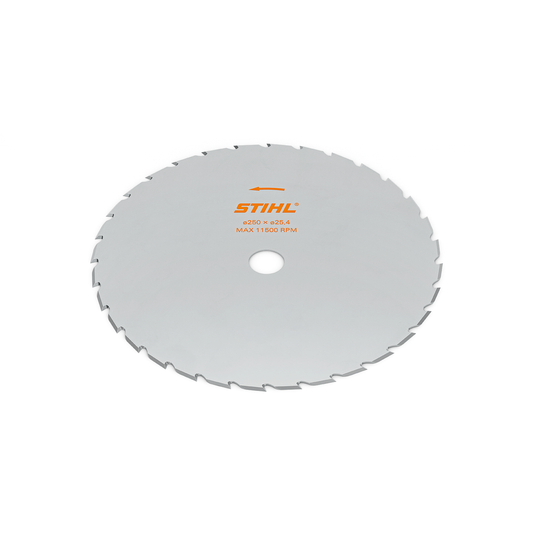 STIHL GrassCut 250-32 low-fling steel grass cutting blade with 32 teeth for professional brushcutters.