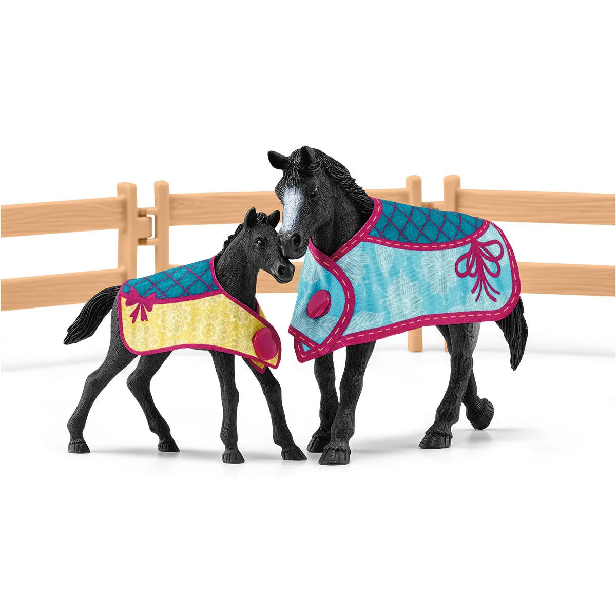 Schleich Horse Box With Mare & Foal 42611
