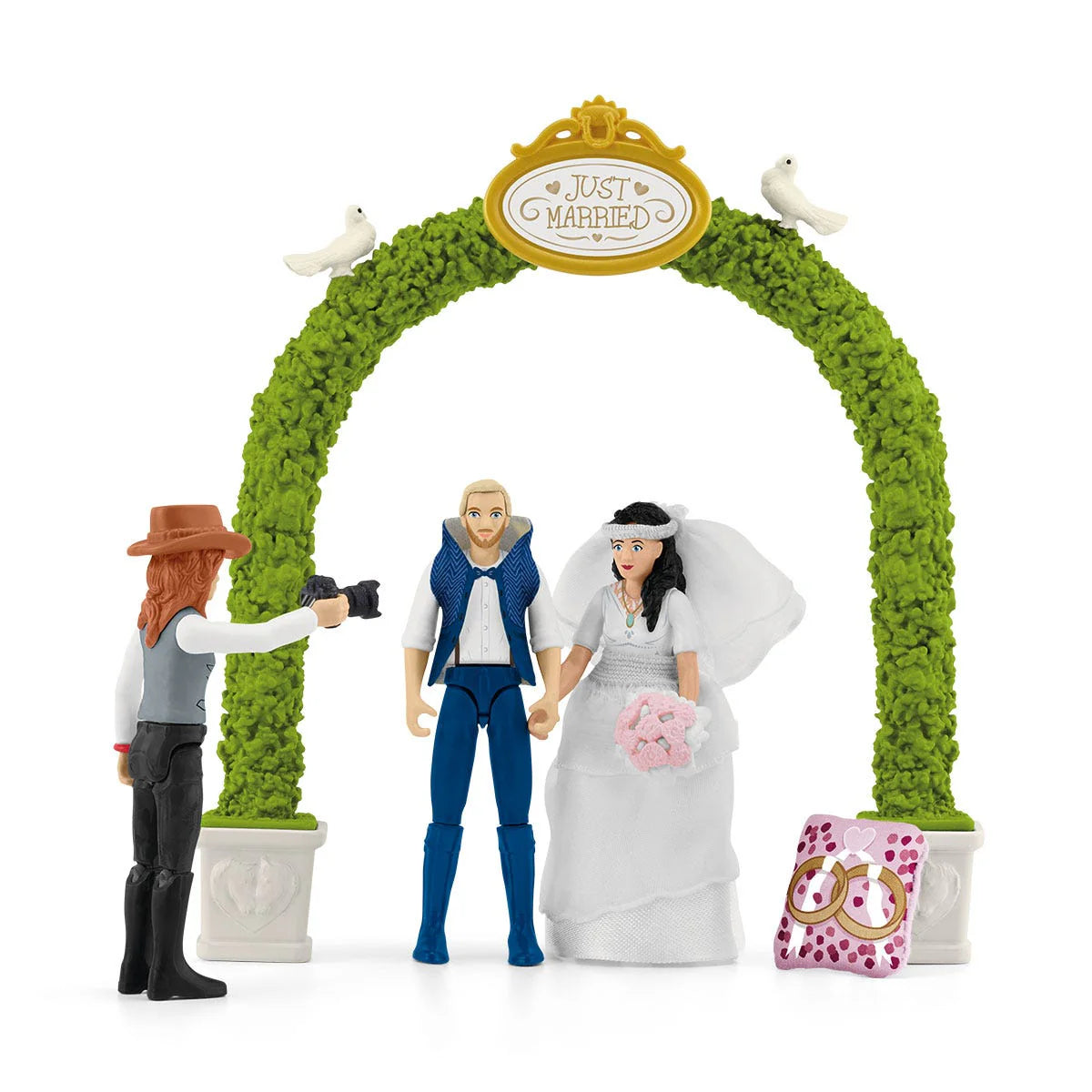 Schleich Wedding Carriage 42641