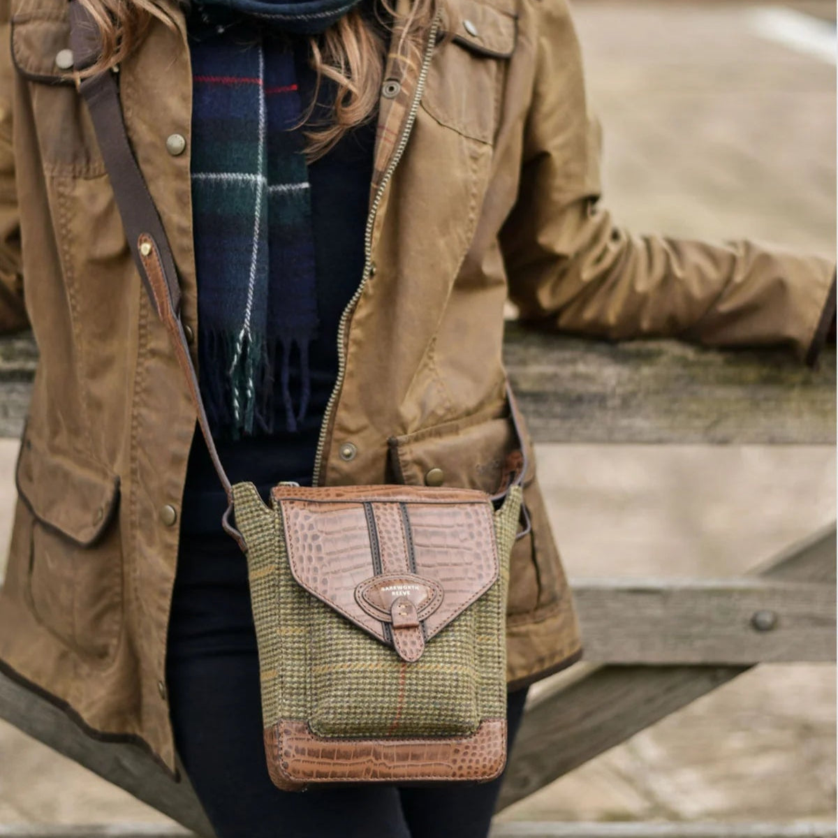 Barkworth Reeve Hackthorn Leather Crossbody Bag