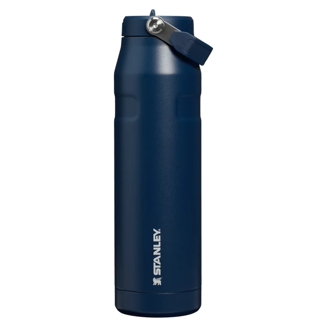 Stanley IceFlow Bottle Flip Straw 2.0 Dark Navy 1.06L showing detail of the lid and removable spout mechanism