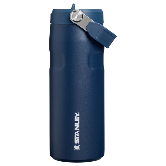 Stanley IceFlow Bottle Flip Straw 2.0 Dark Navy 0.47L showing detail of the lid and removable spout mechanism