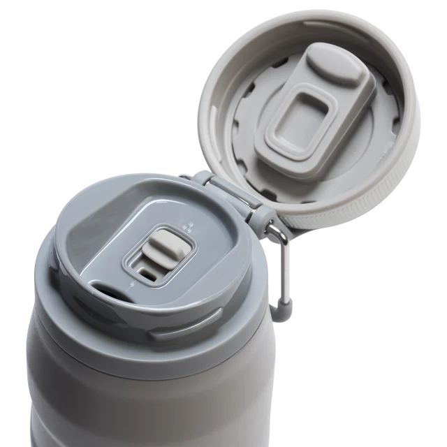 Stanley IceFlow Bottle Twist Flip Ash 0.71L displaying open twist-to-flip lid mechanism