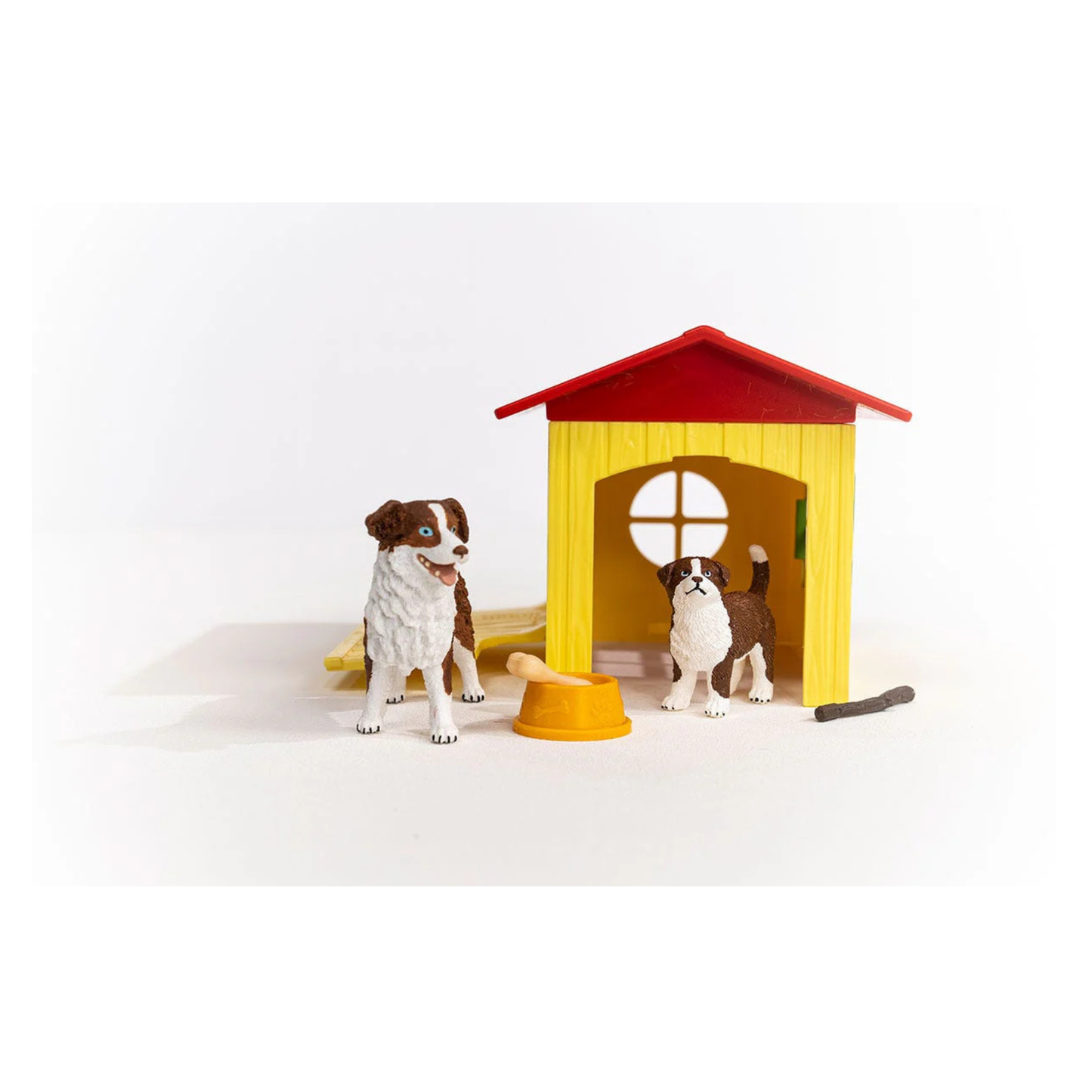 Schleich Friendly Dog House 42573