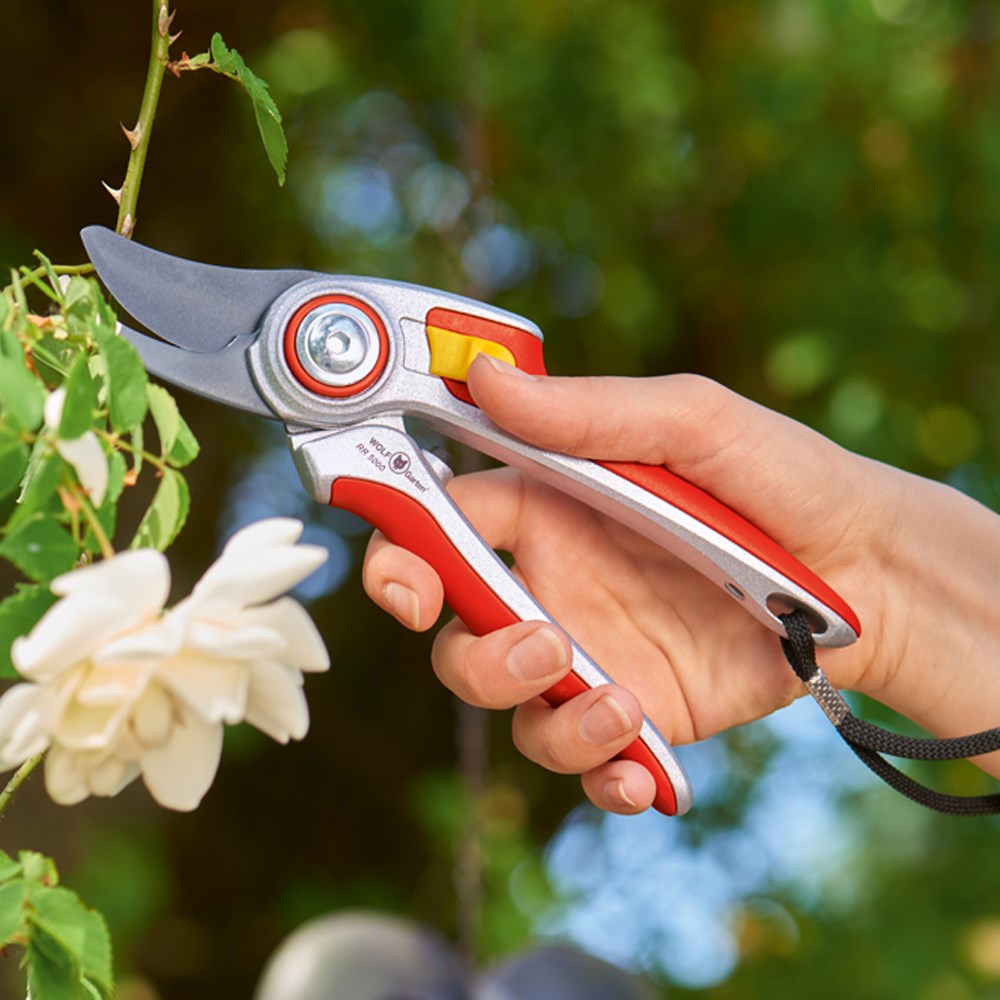 Wolf Garden Professional Bypass Aluminium Secateurs