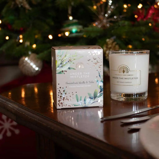English Soap Company Soy Wax Candle Under the Mistletoe