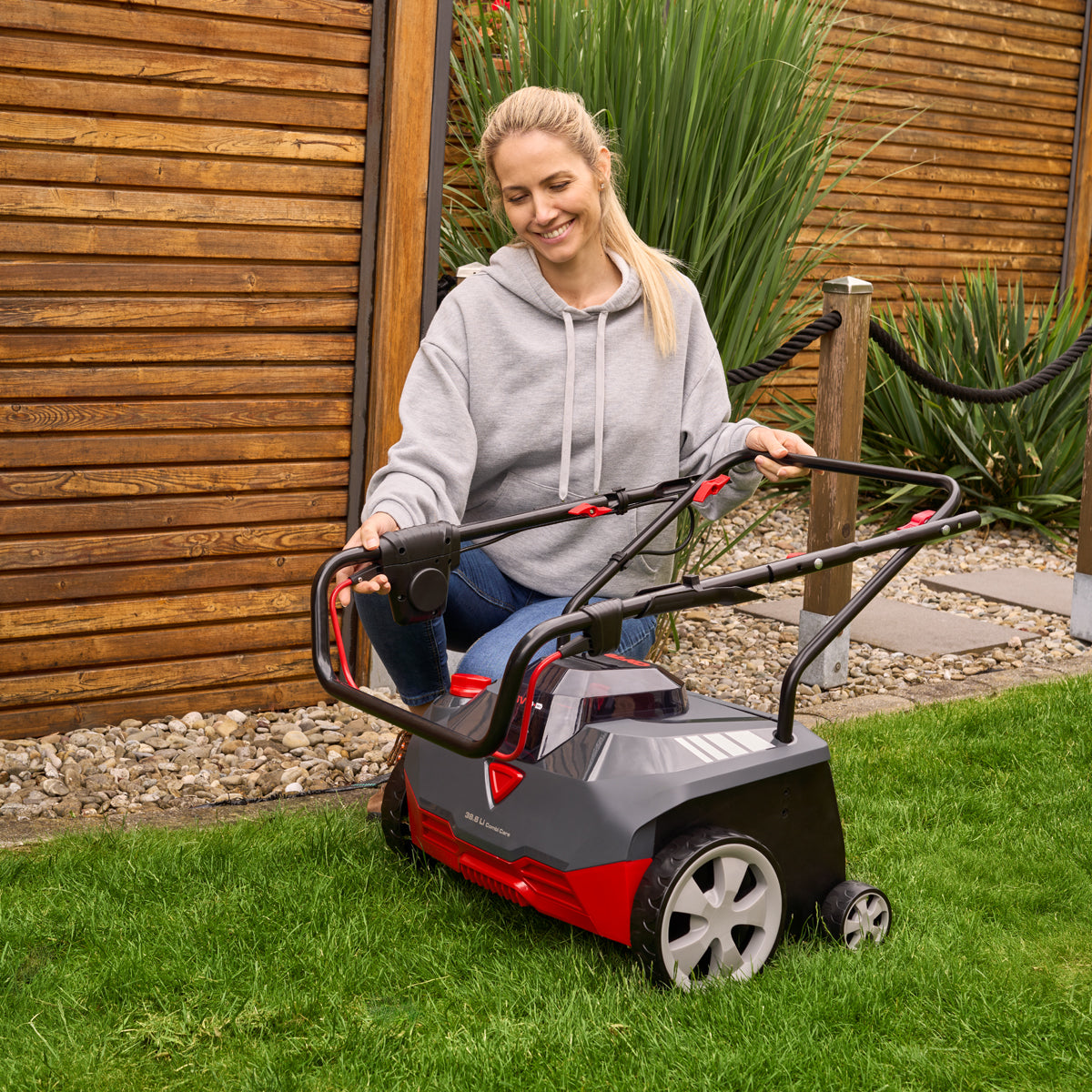 AL-KO Comfort 38.6 Li Combi Care Cordless Lawn Scarifier 38cm with Battery & Charger