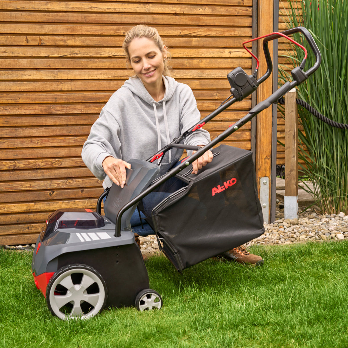 AL-KO Comfort 38.6 Li Combi Care Cordless Lawn Scarifier 38cm with Battery & Charger