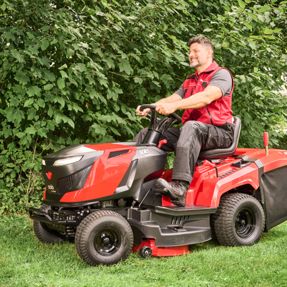 solo by AL-KO Easy T14-86.6 HD-A Petrol Lawn Tractor 86cm