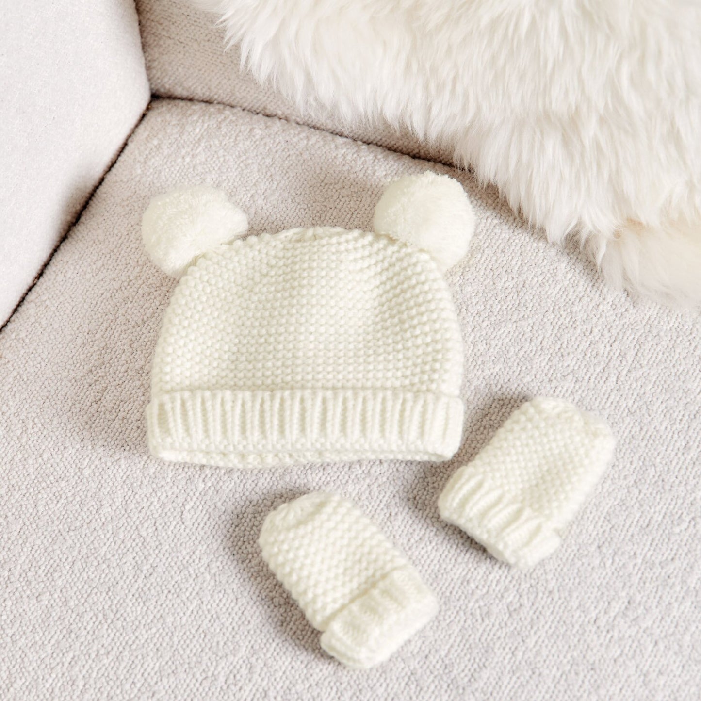 Katie Loxton Knitted Hat & Mittens Set