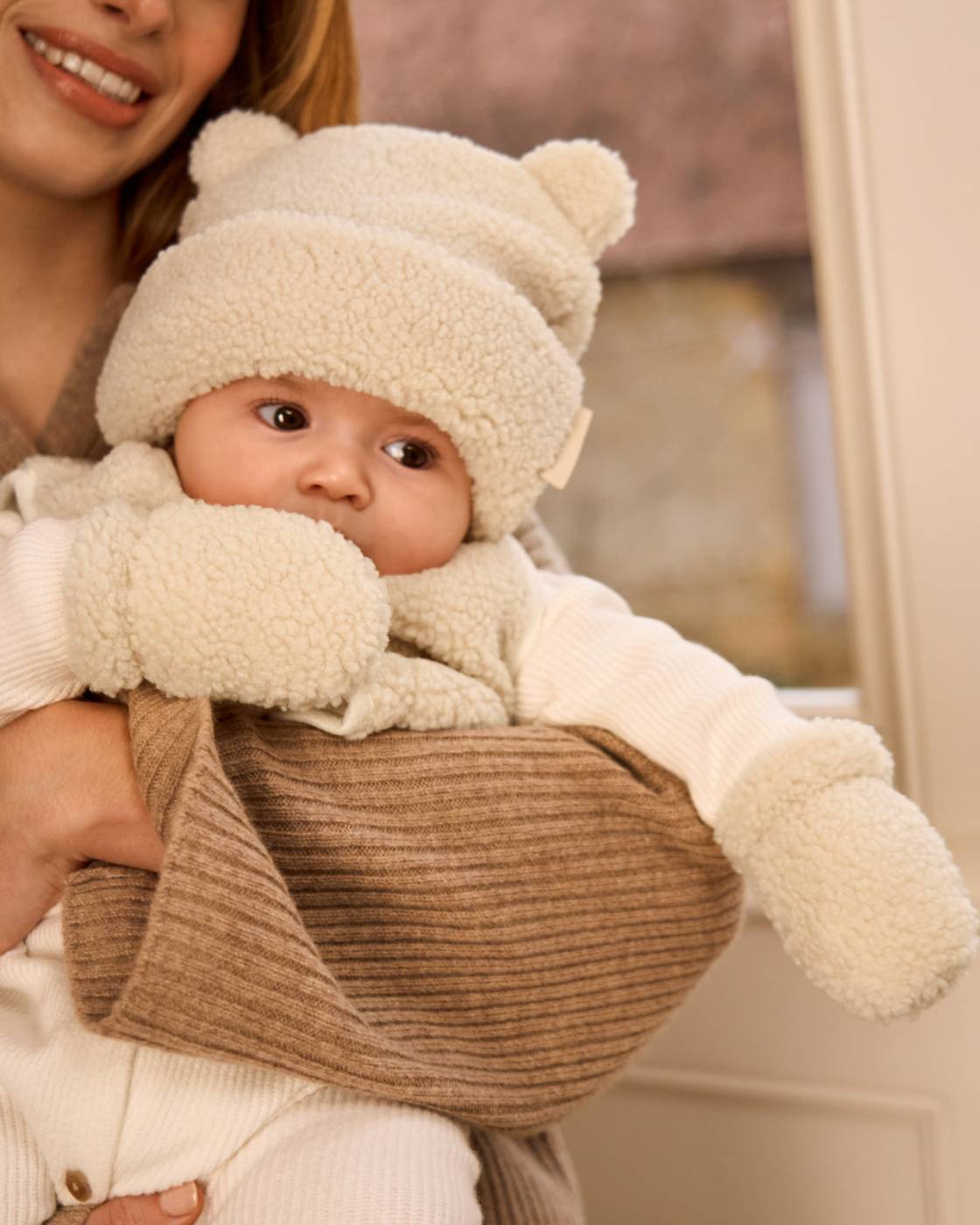 Katie Loxton Borg Baby Hat & Mittens