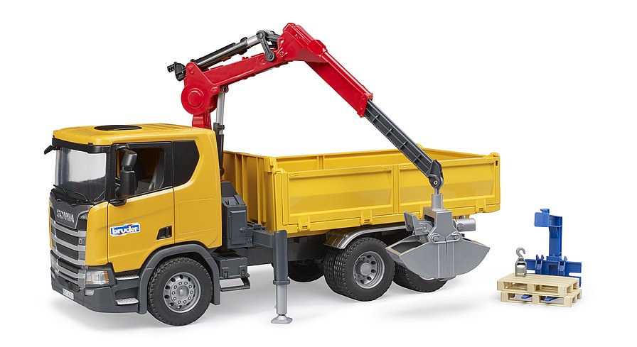 Bruder Scania Super 560R Construction Truck with Crane and 2 Pallets