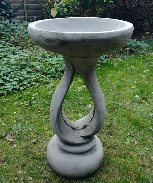 Hellostone - Birdbath Modern