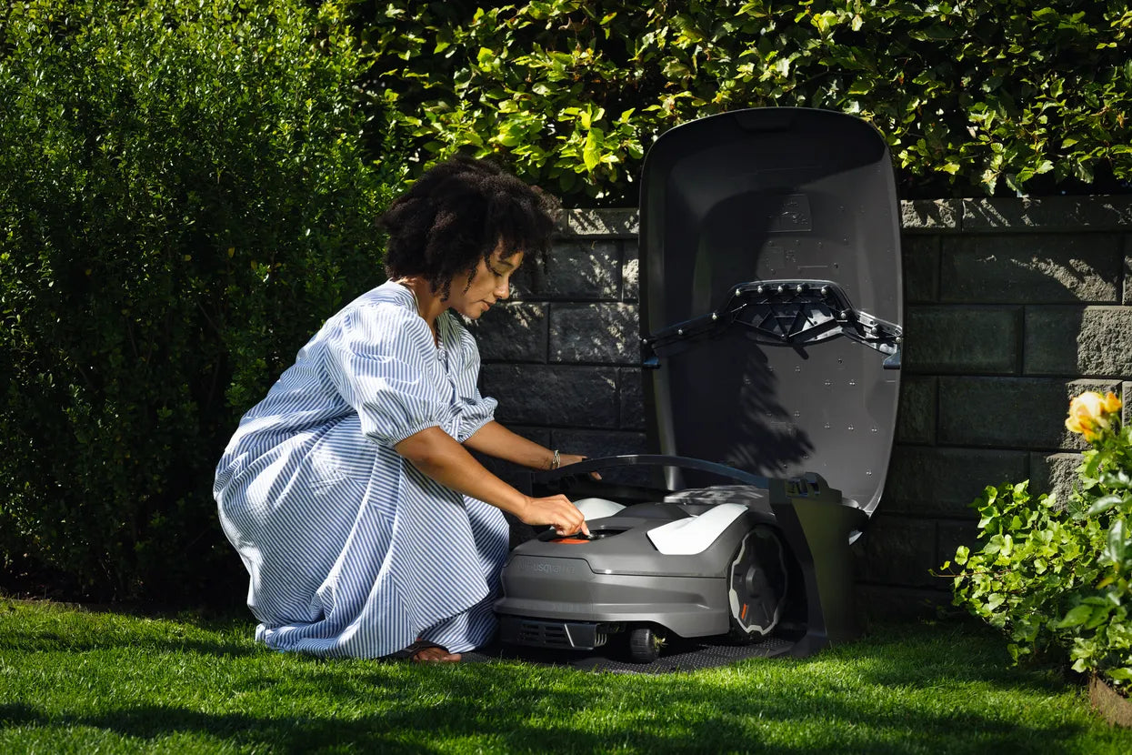 Husqvarna Automower House for 300 and 400 Series