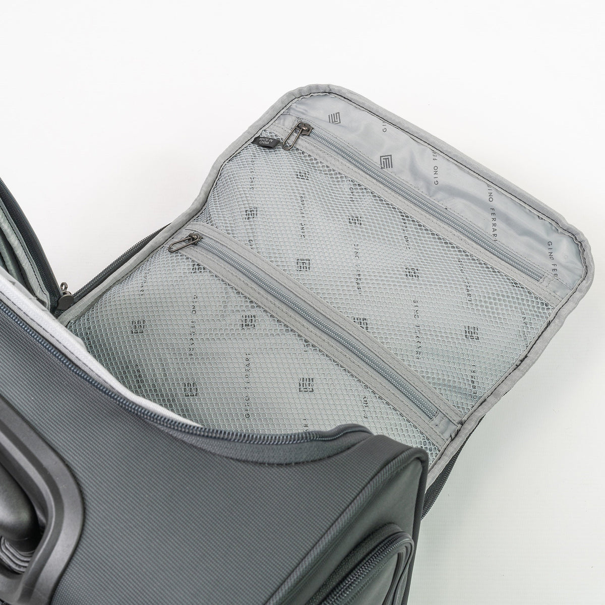 Gino Ferrari Omis Lightweight Softsided Underseat Case