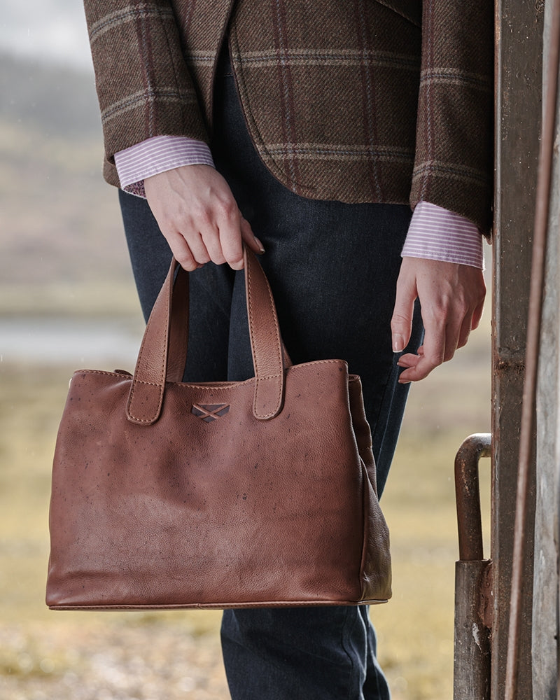 Hoggs Monarch Leather Handbag