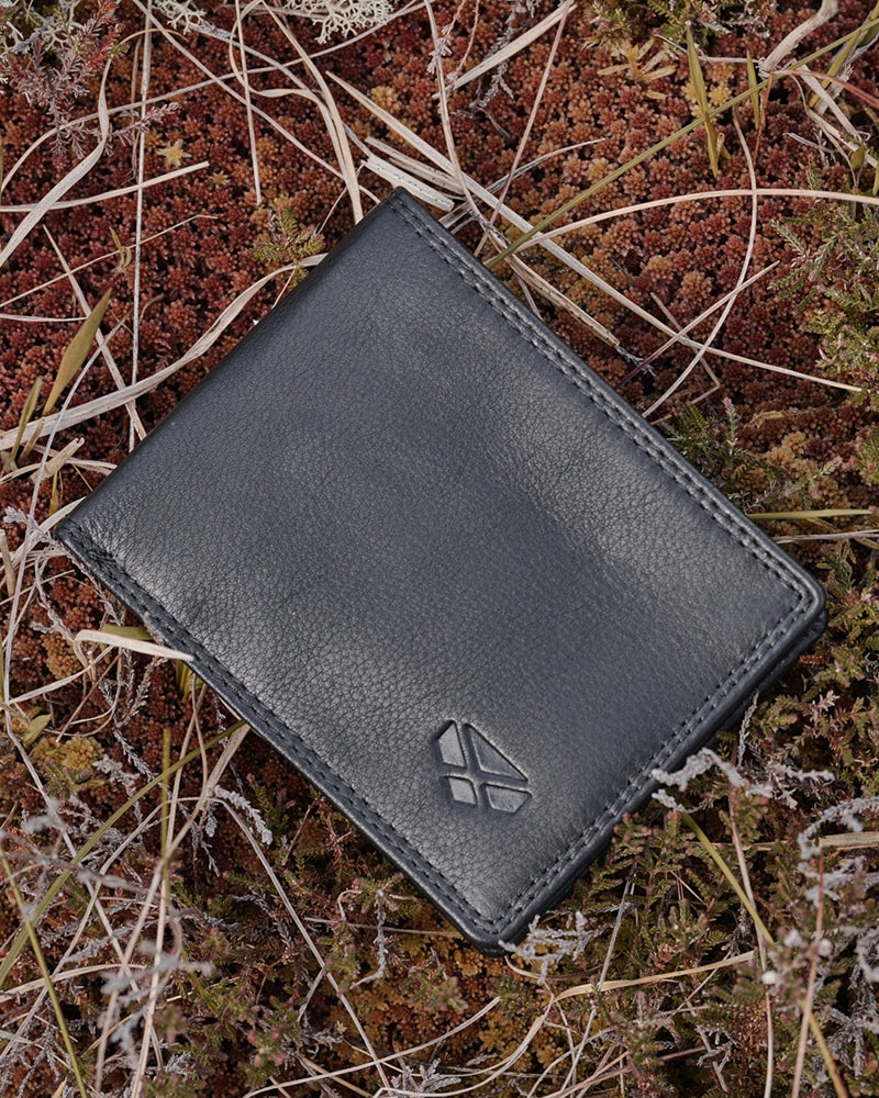Hoggs Monarch Leather Coin Wallet with Tab