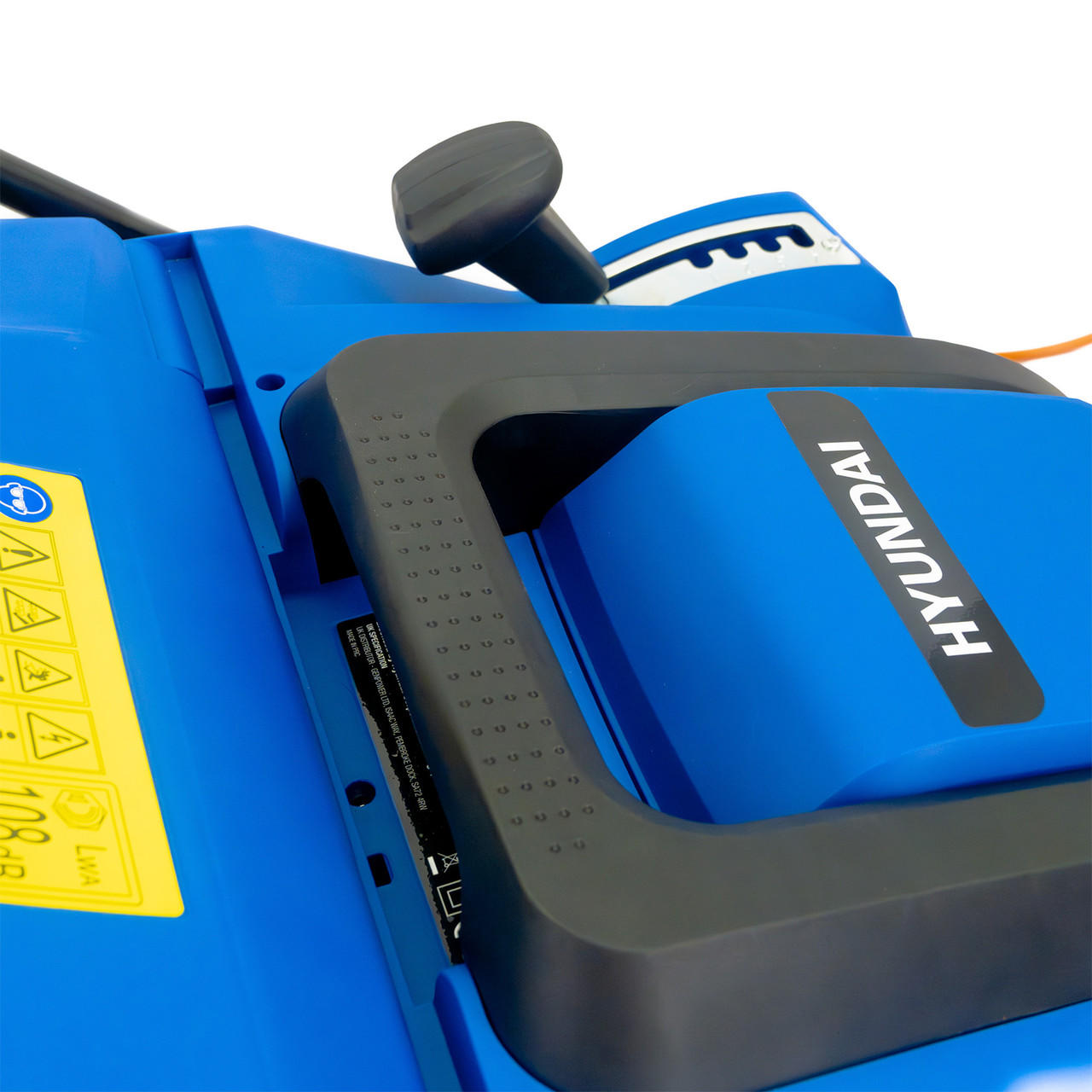 Hyundai HYSW2000E Artificial Grass Sweeper/Brush