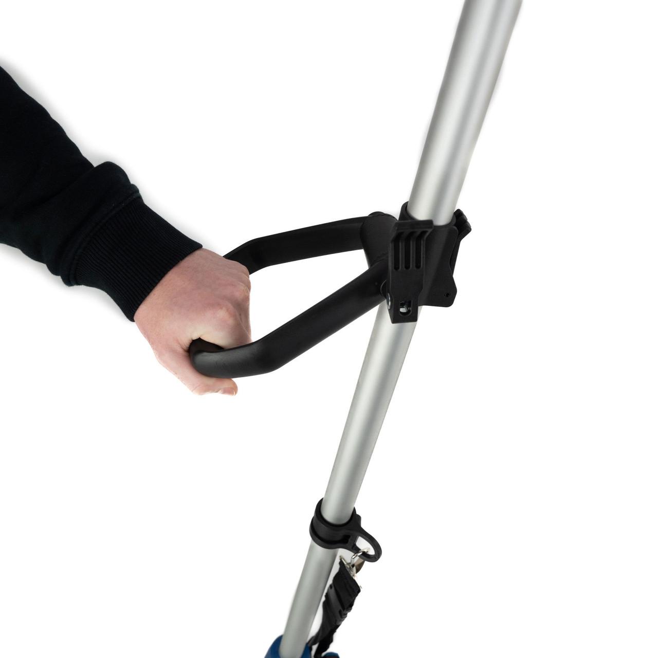 Hyundai HY20CPS 20V Cordless Pole Saw, 2Ah Battery and Charger, Lightweight and Telescopic reach