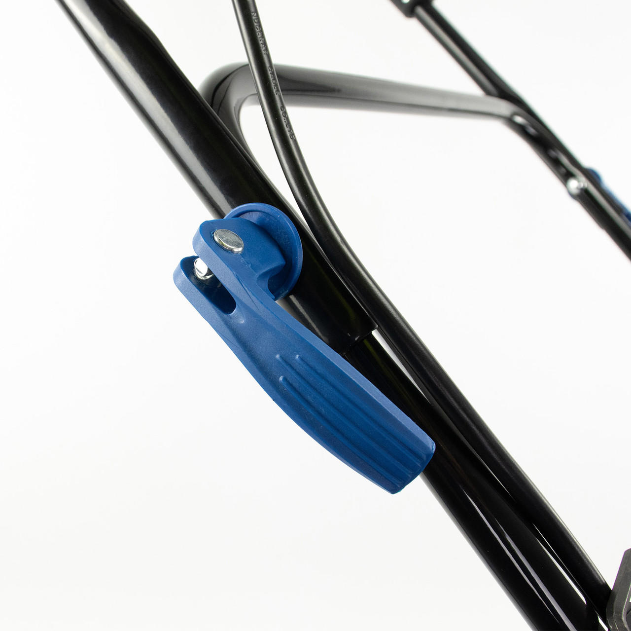 Hyundai HY2197 Artificial Grass Sweeper