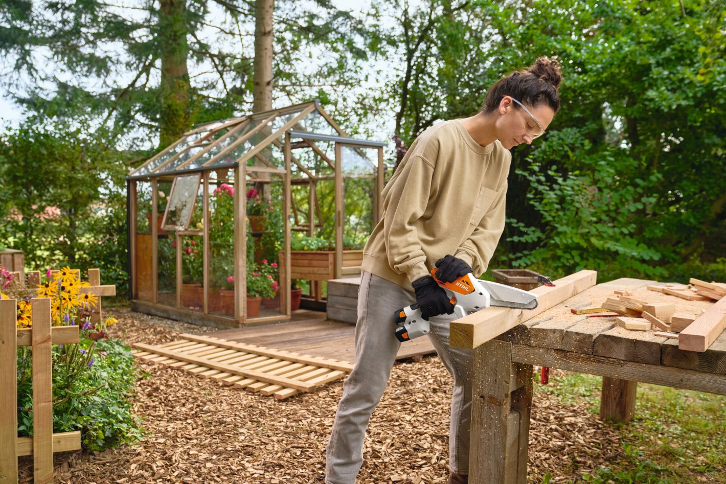 STIHL GTA 30 Cordless Garden Pruner