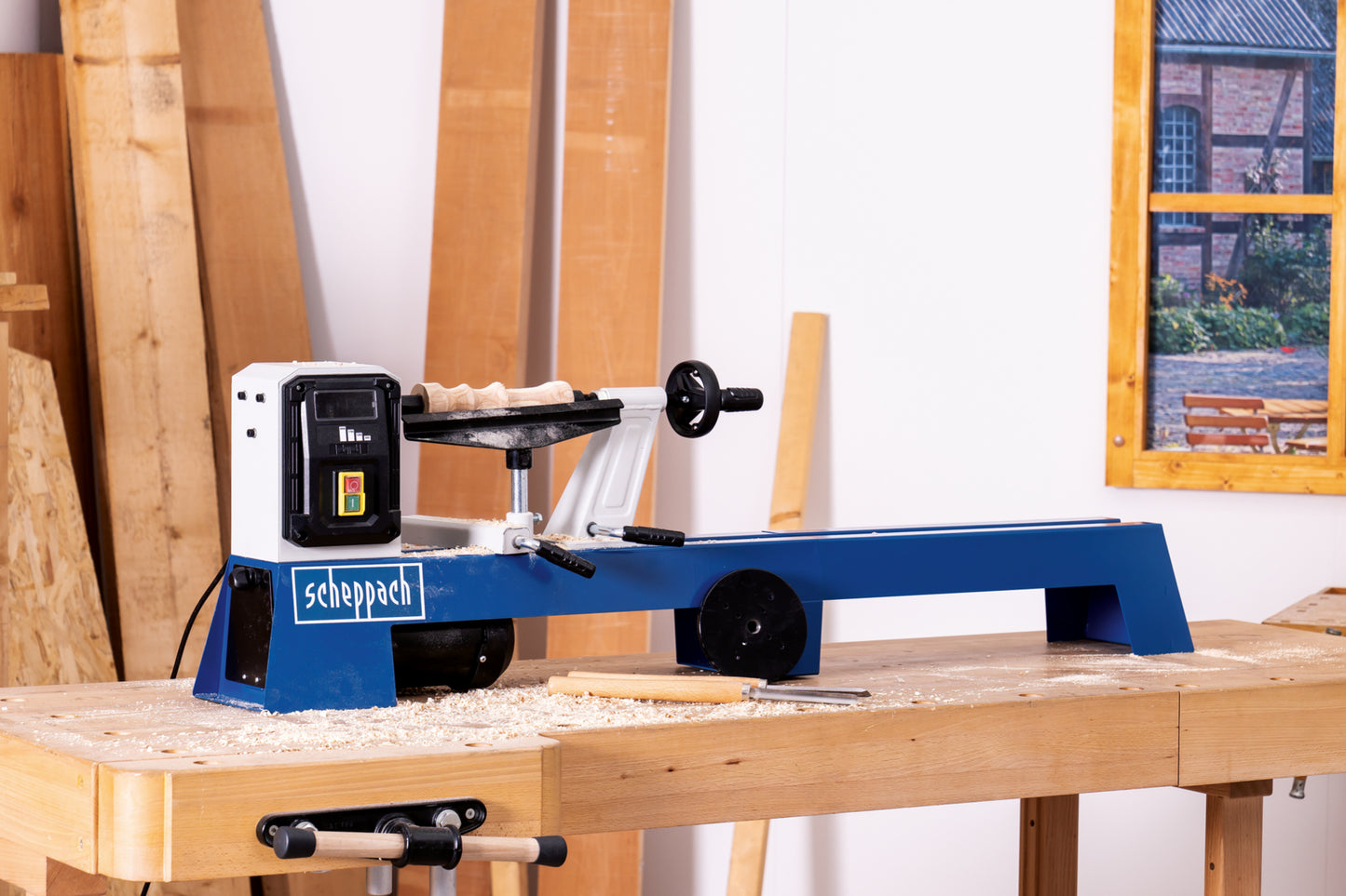 Scheppach DM1100T Wood Lathe 400W 1000mm Capacity