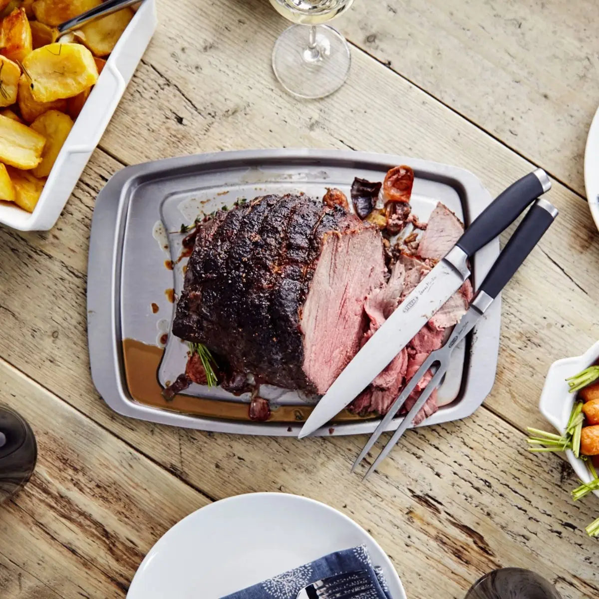 Stellar Kitchen Spiked Carving Tray 38 x 26cm