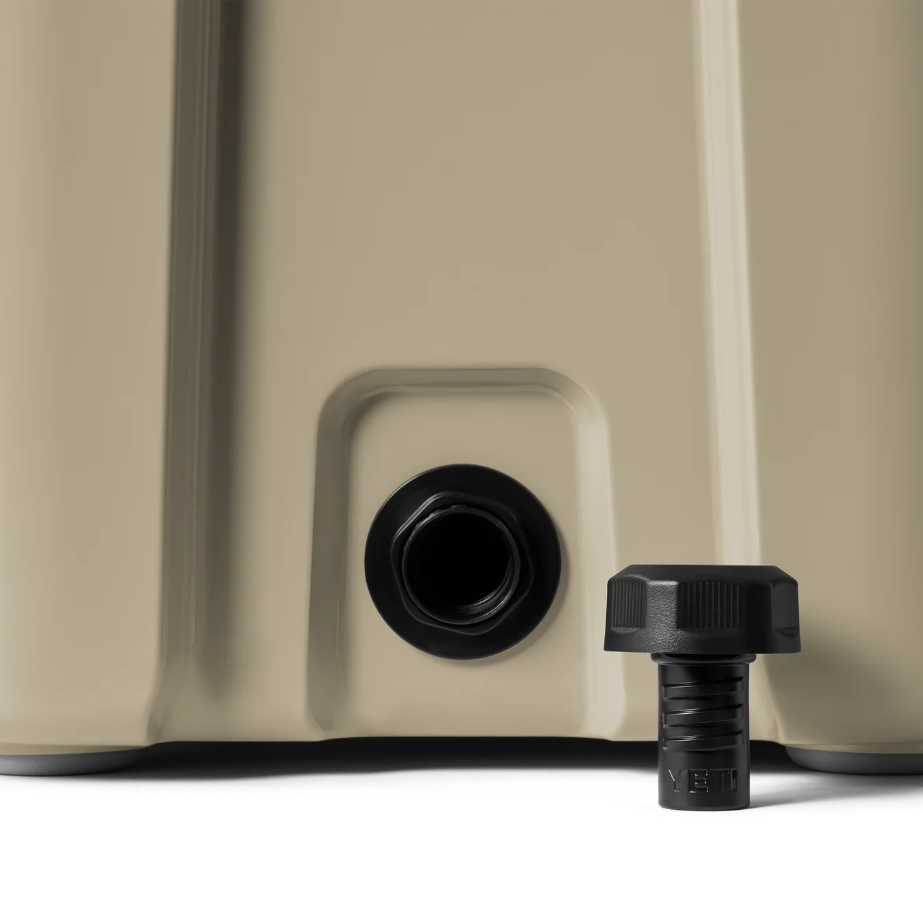 YETI Roadie 24 Cool Box - Tan