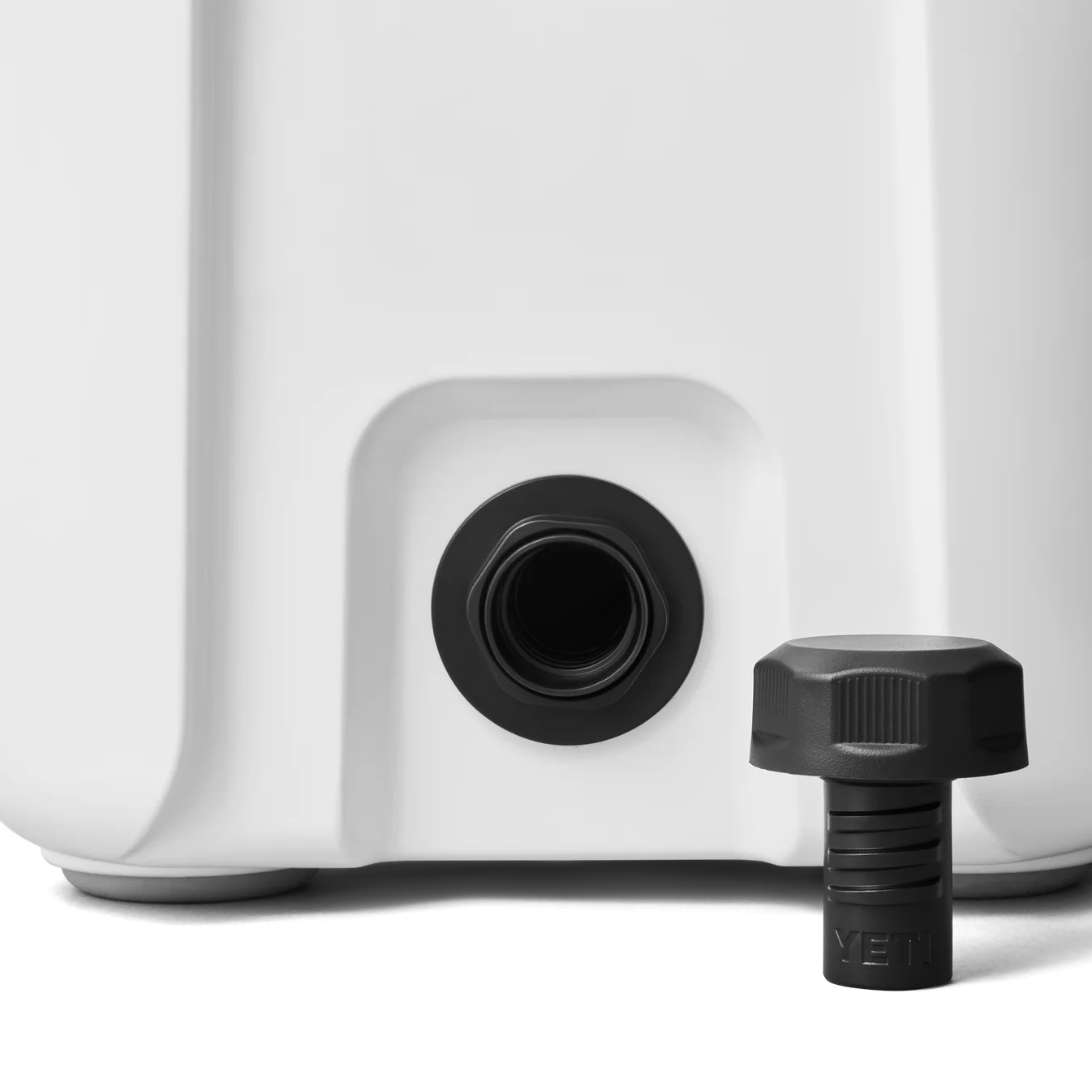 YETI Roadie 15 Cool Box - White