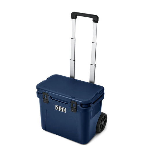 YETI Roadie 32 Wheeled Cool Box - Navy