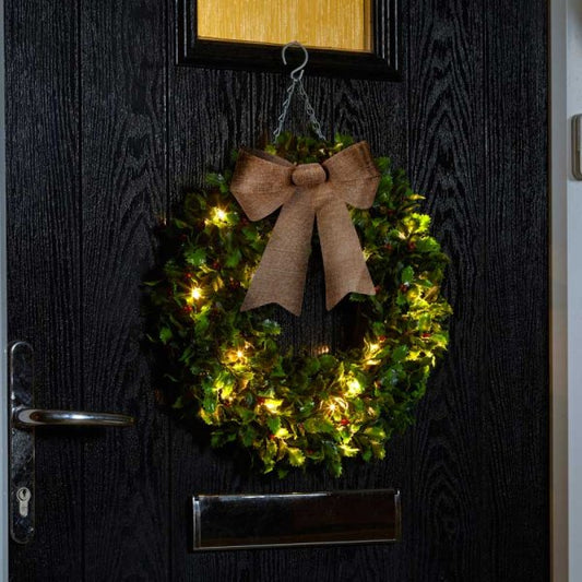 Three Kings Wreath InLit Holly Ring 45 cm