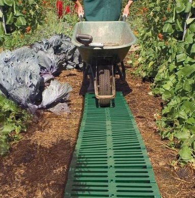 Garland Garden Track