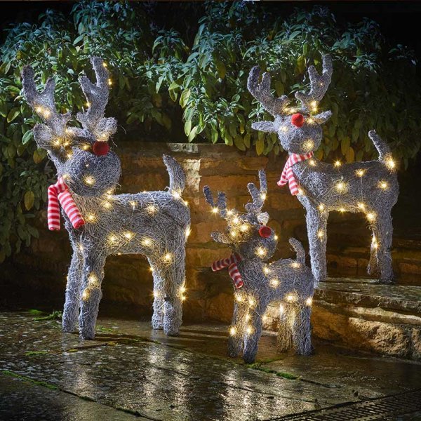 Three Kings LED Sparkly Rattan Blitzen