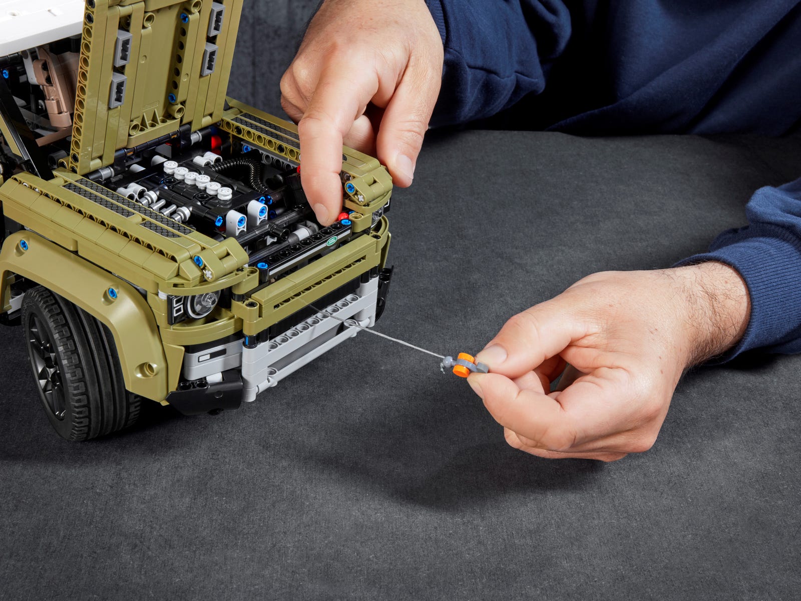 LEGO Technic Land Rover Defender 42110