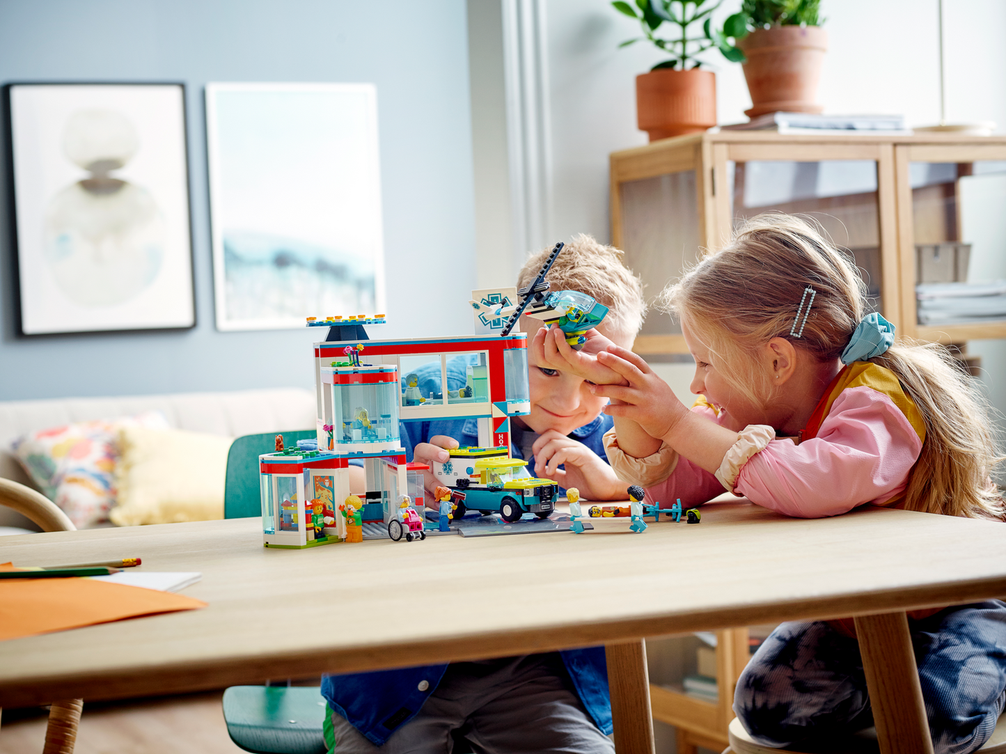 LEGO City Hospital 60330