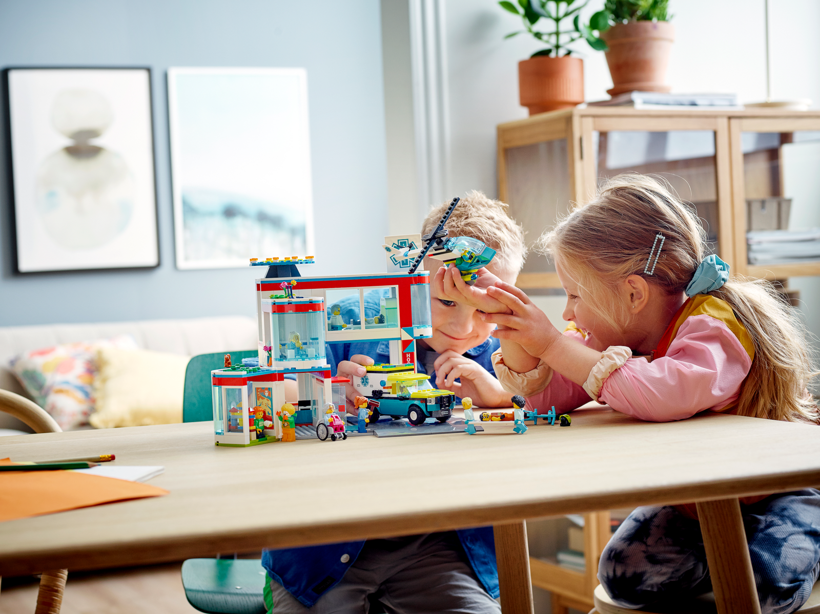 LEGO City Hospital 60330