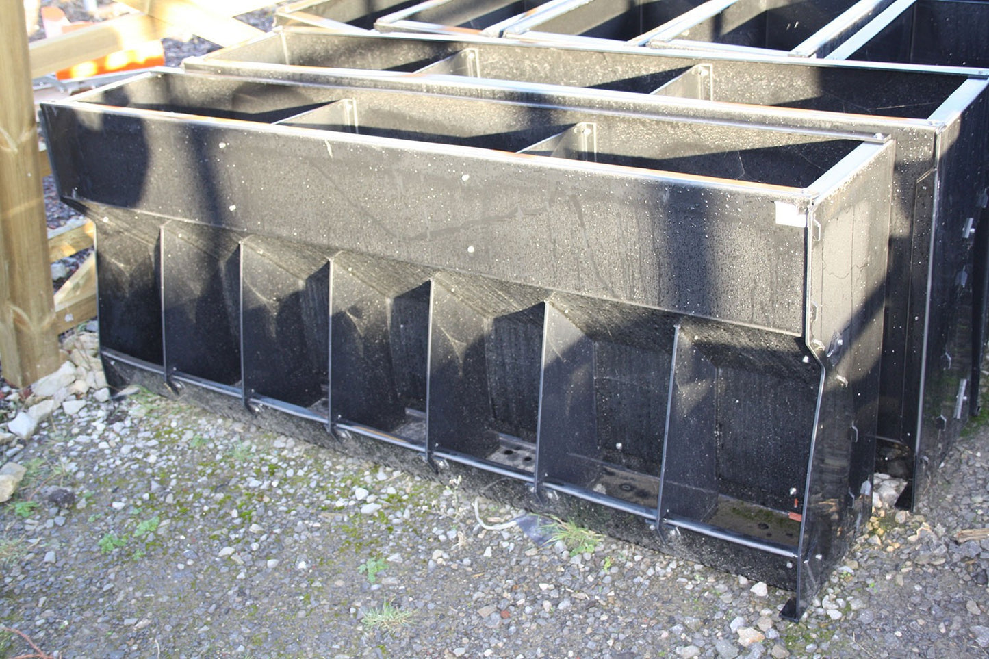 Henderson Grower Pig Feeder Poly 7 Space