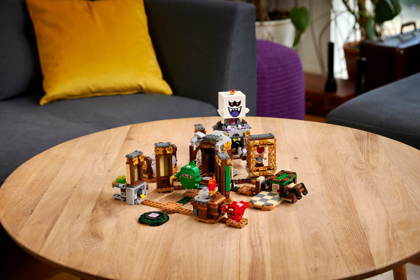 LEGO Super Mario Luigi’s Mansion Haunt-and-Seek Expansion Set