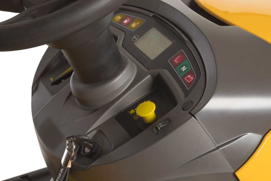 STIGA Tornado 7108 W Petrol Garden Tractor