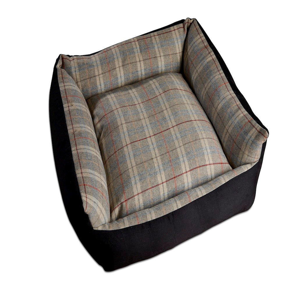 Bronte Glen Tweed Wool Cosy Dog Bed