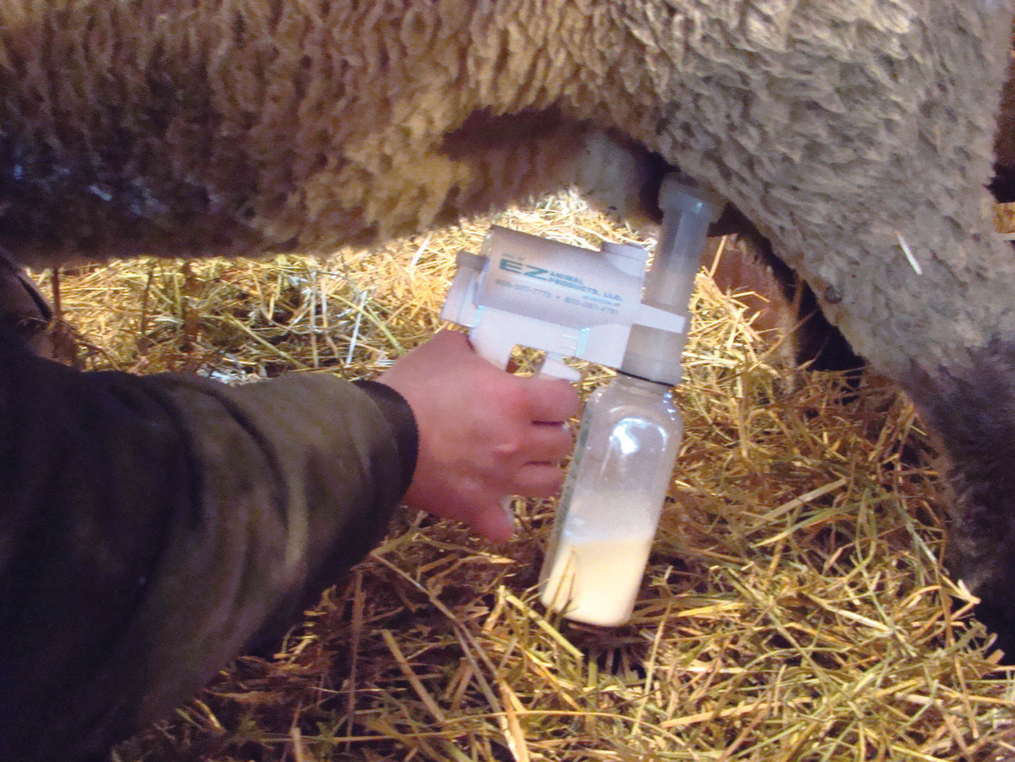 Udderly EZ Sheep Milker