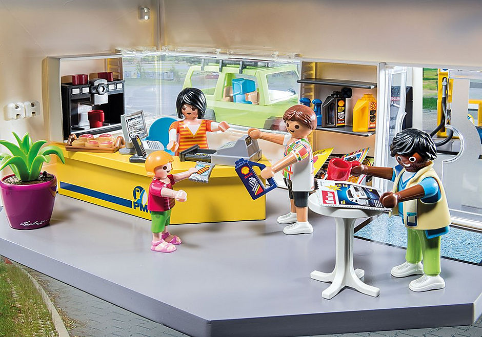Playmobil City Life Fuel Station