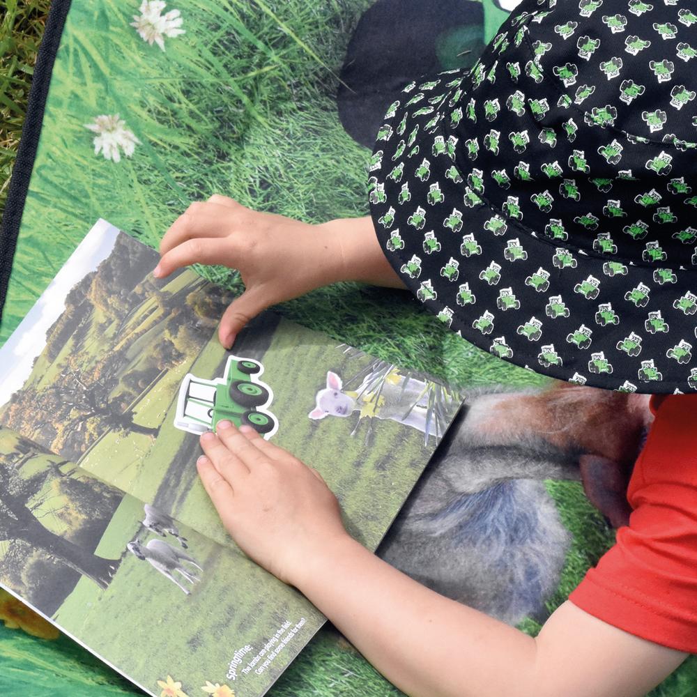 Tractor Ted Tractors Sticker Book