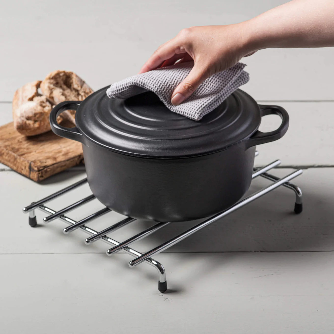 Kilo Deluxe Chrome Trivet – Medium