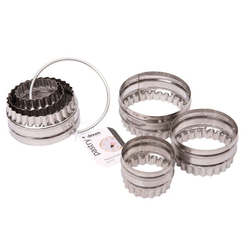 Dexam Cookie Cutters Crinkled and Plain Set Of 3 On Ring