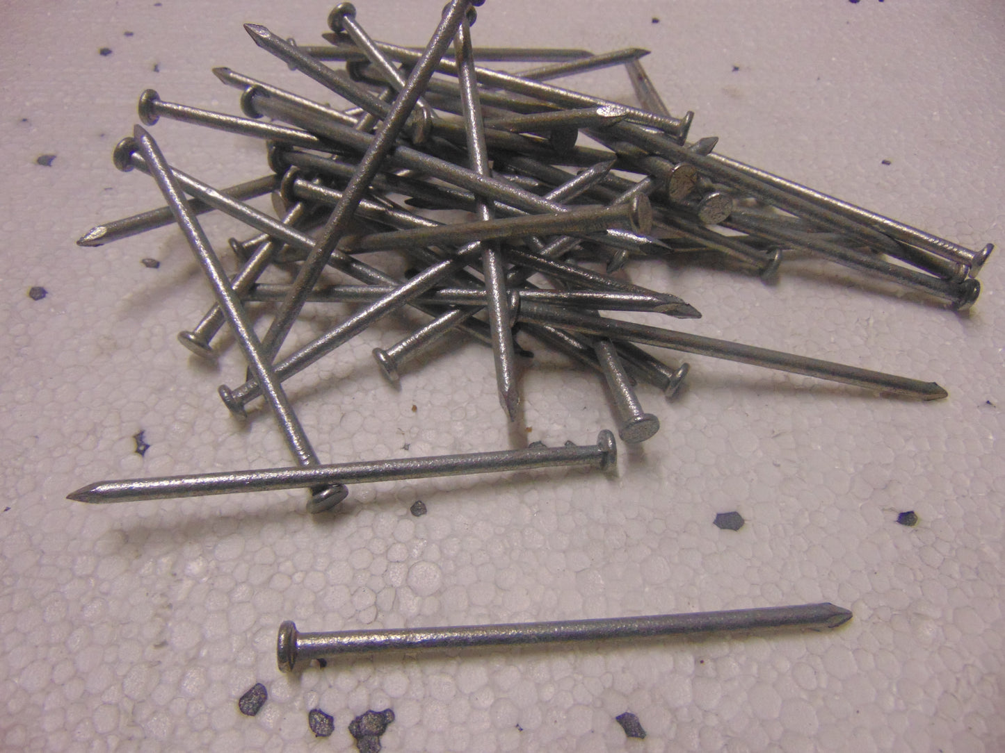 Round Wire Galvanised Nails 100X4MM 1KG