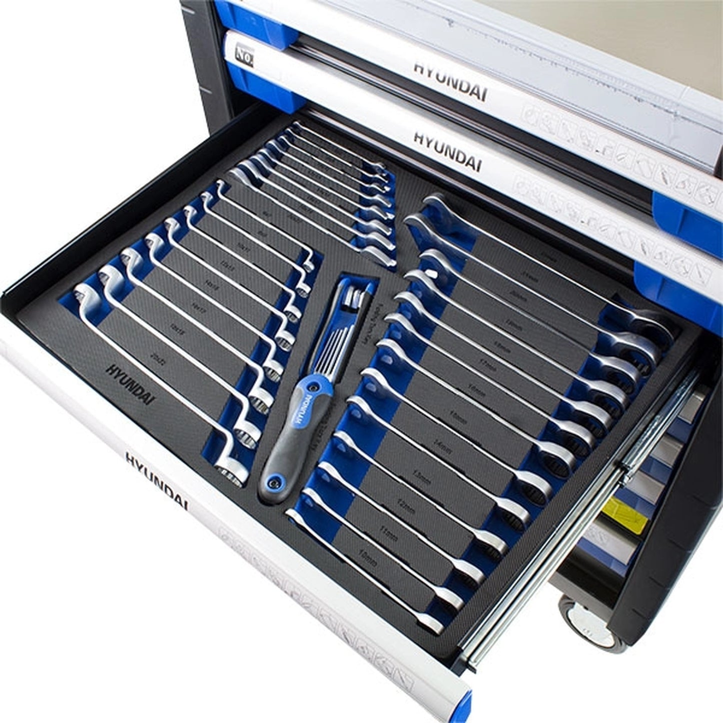 Hyundai HYTC9003 Caster Mounted Roller Tool Chest Cabinet