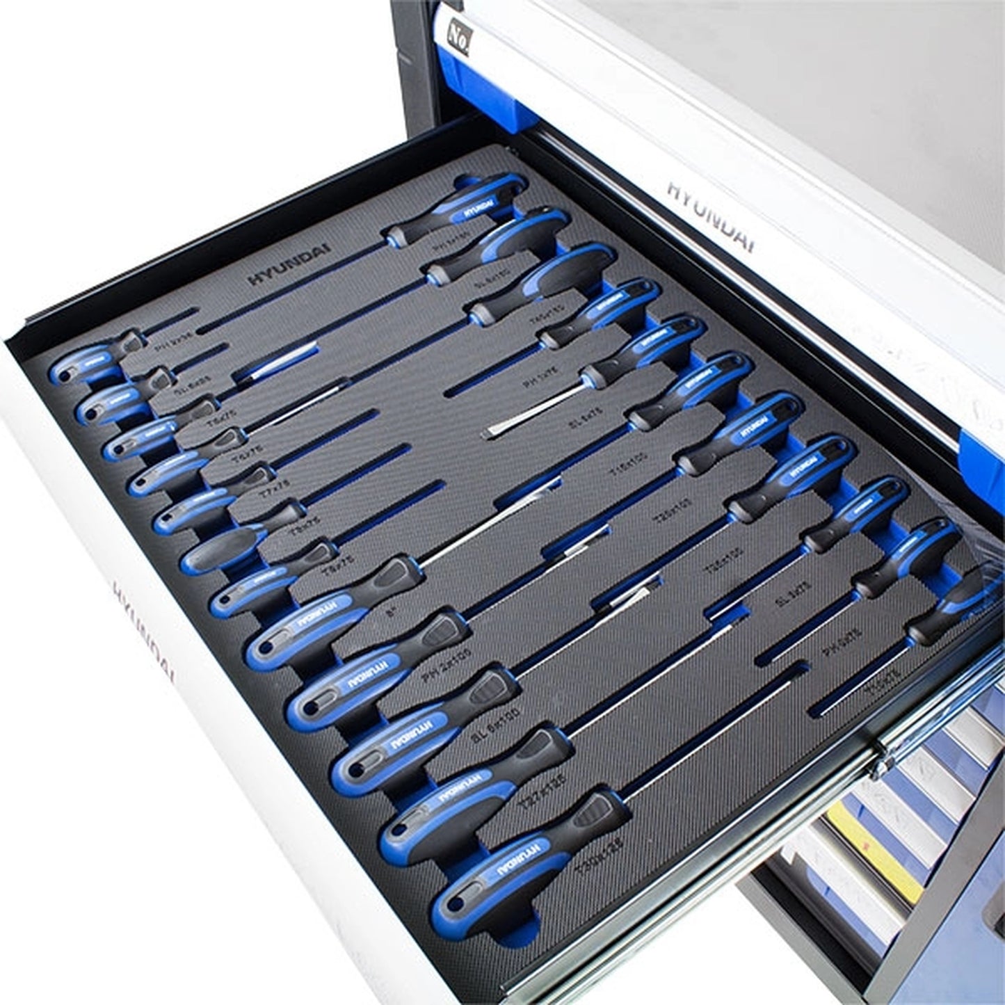 Hyundai HYTC9004 Roller Premium Tool Chest Cabinet - XXL Stainless Steel Top