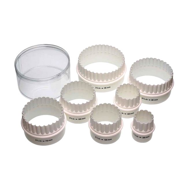 KitchenCraft Plastic Double Edged Biscuit & Pastry Cutters x7