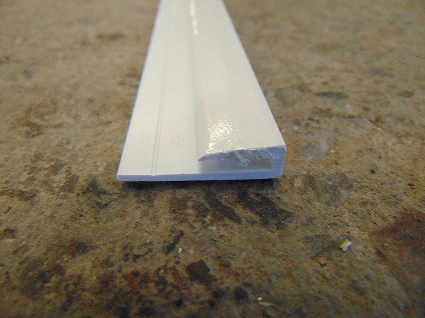 Oadby White PVC Cladding Capstrip